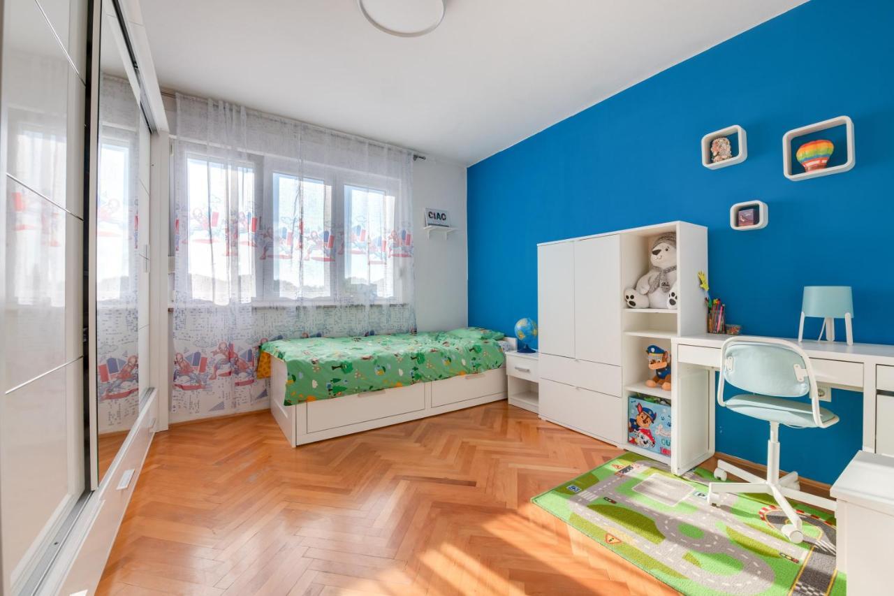 Apartment Niksa Pula Exterior foto